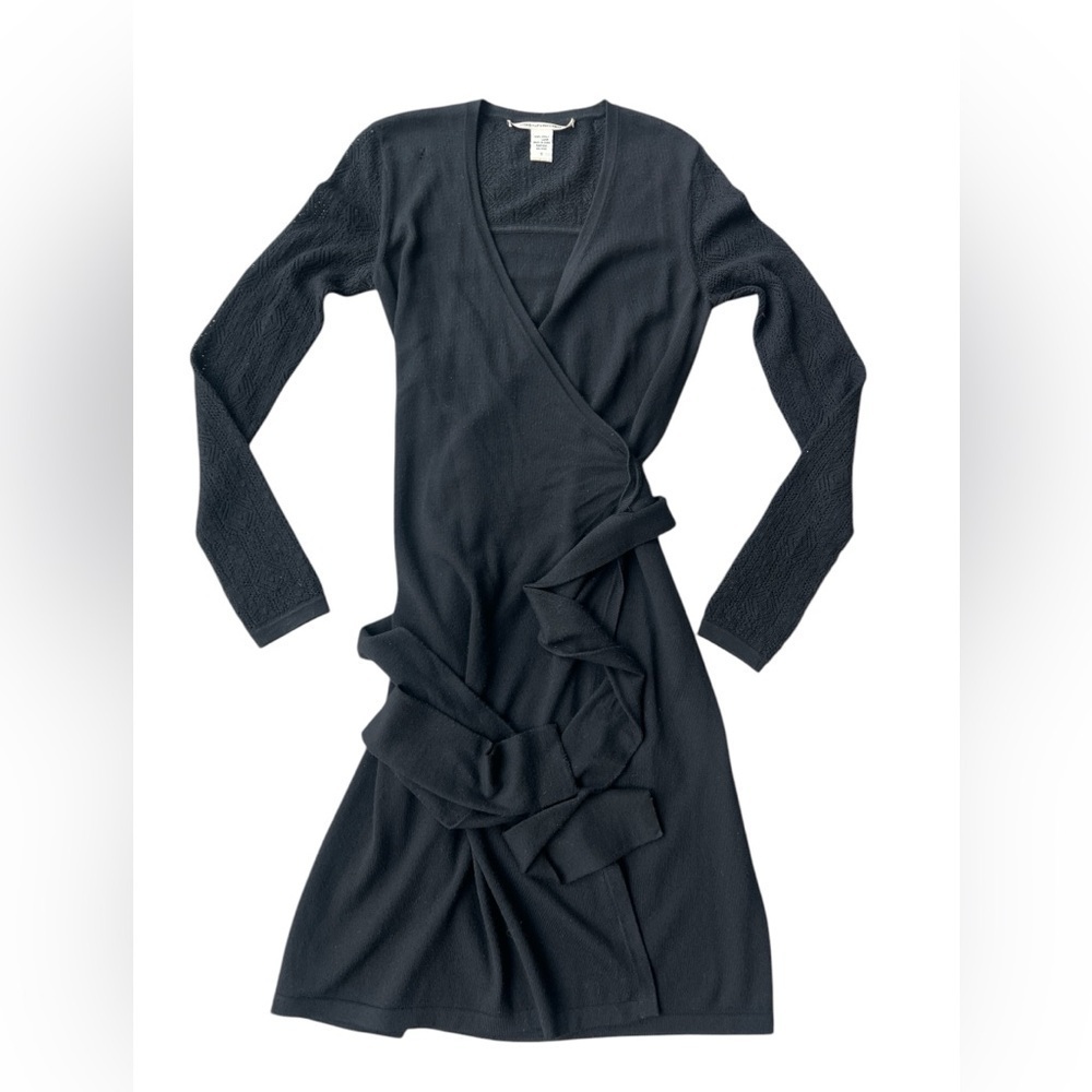 Diane Von Furstenberg Black 100% Wool Wrap Dress Size Small